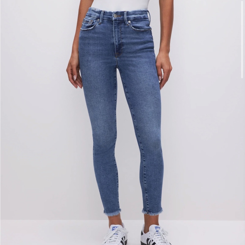 Good American Always Fits Good Waist Crop